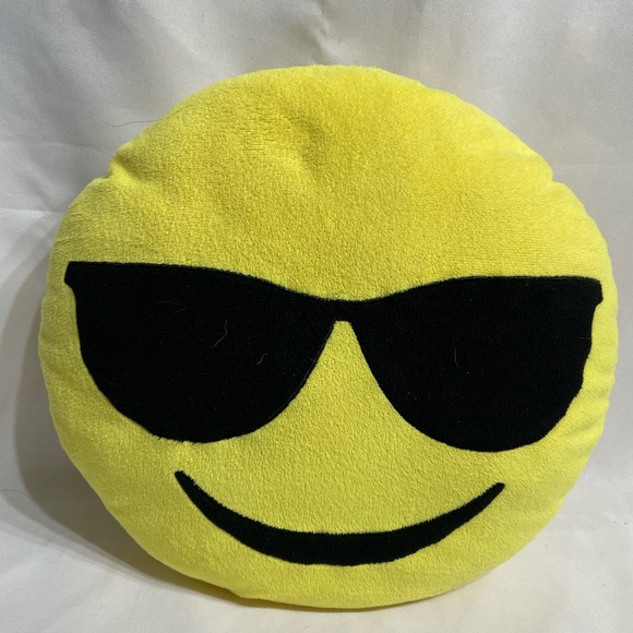 Lot of 4 12” emoji plush pillows smiley face laugh sleepy nerd cool good conditi - Picture 5 of 6
